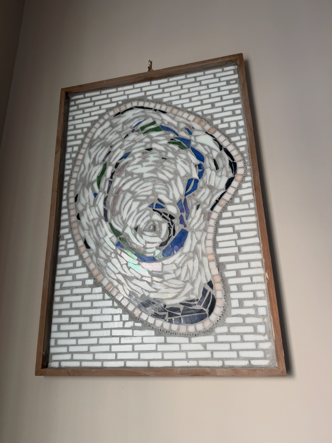 Pearl of the Bayou, an original glass mosaic artwork by Caitlin Barnes.